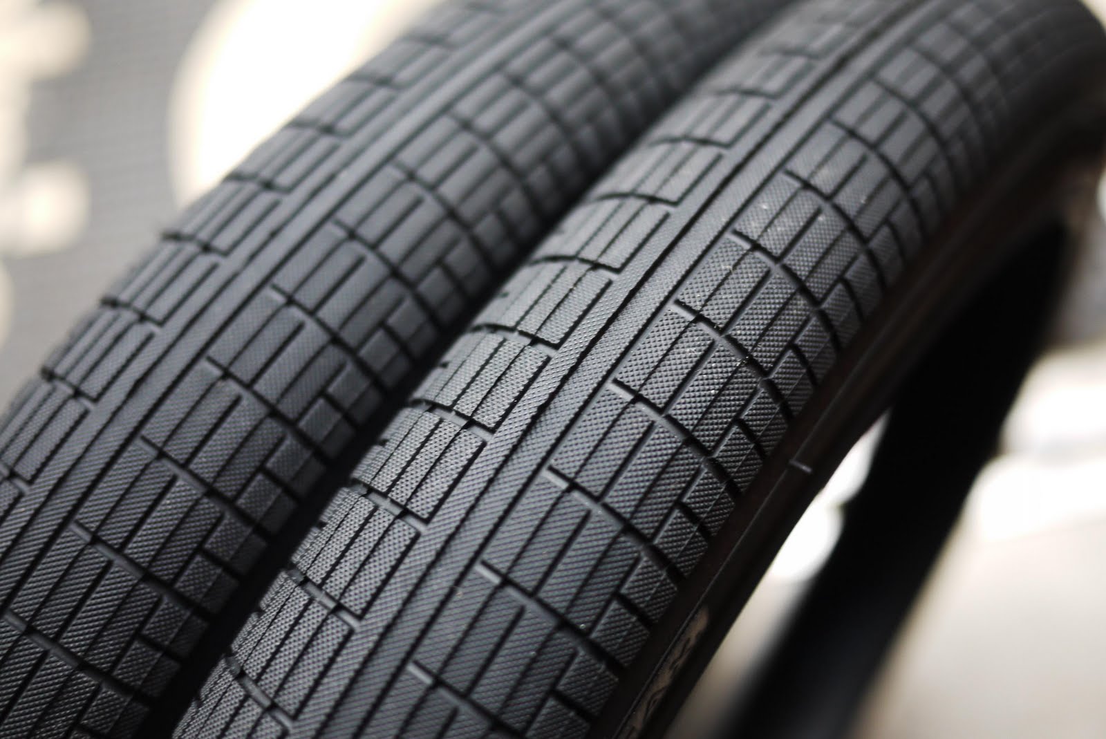 Del Mar BMX REVENGE INDUSTRIES「PINNER TIRE 1,95」