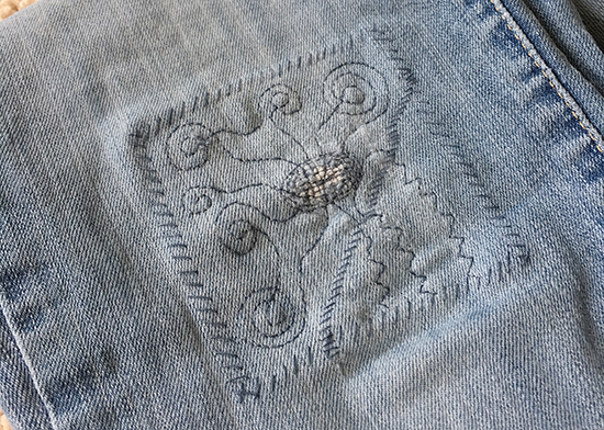 Thread Doodling to Mend Hole in Jeans