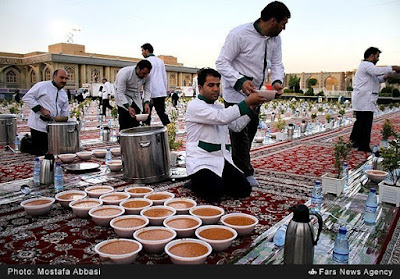 Shia Muslims: Largest Iftar Table during Ramadan in Mashad