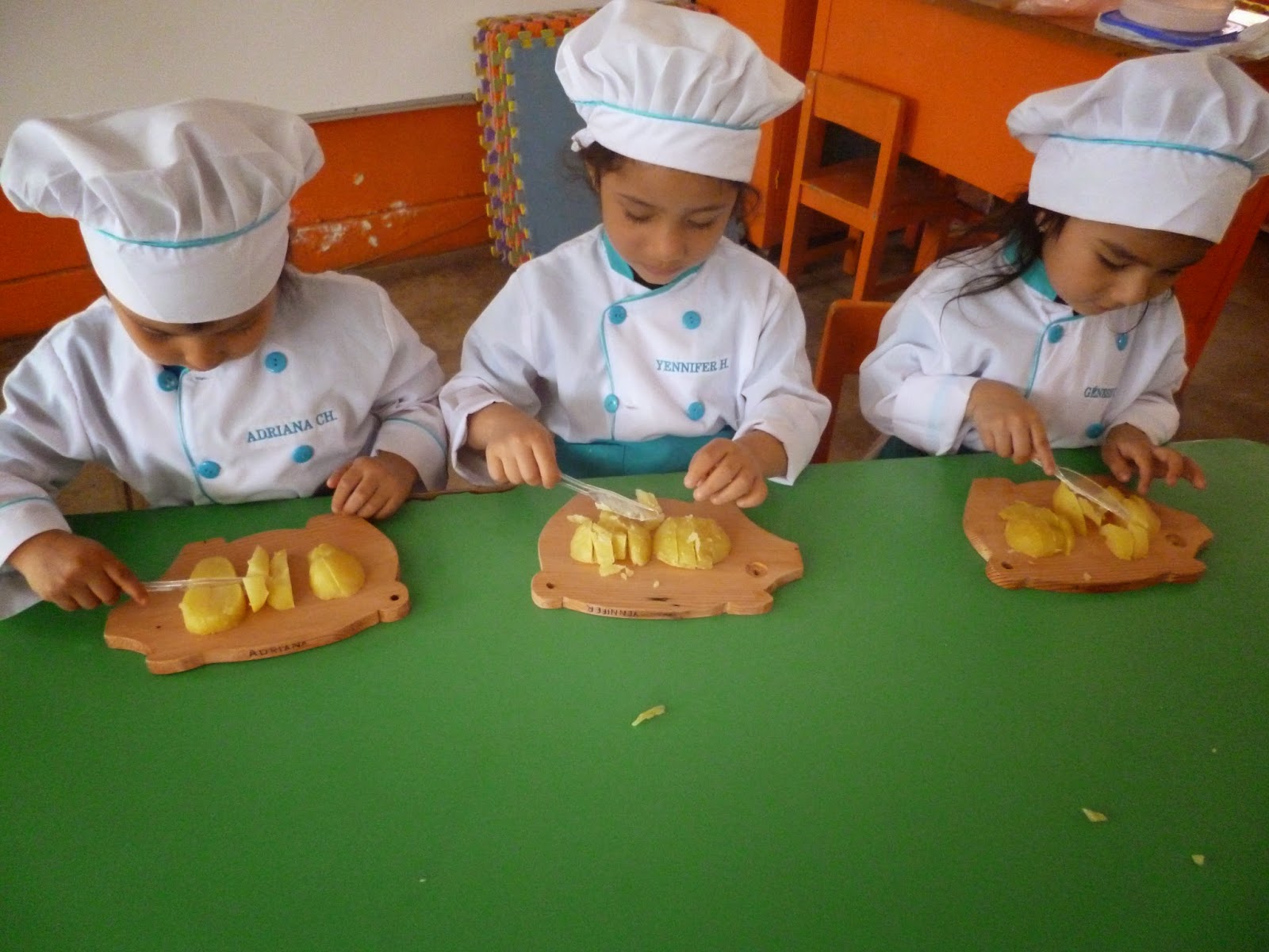 D. Hermelinda Reyes: TALLER DE MINI CHEF N° 3