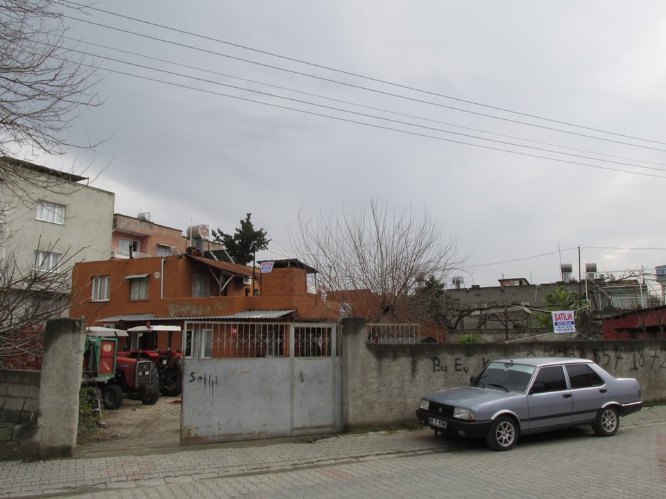 aksu emlak inşaat ceyhan müstakil 2 katlı ev arsa durumu 750 m2 mevki