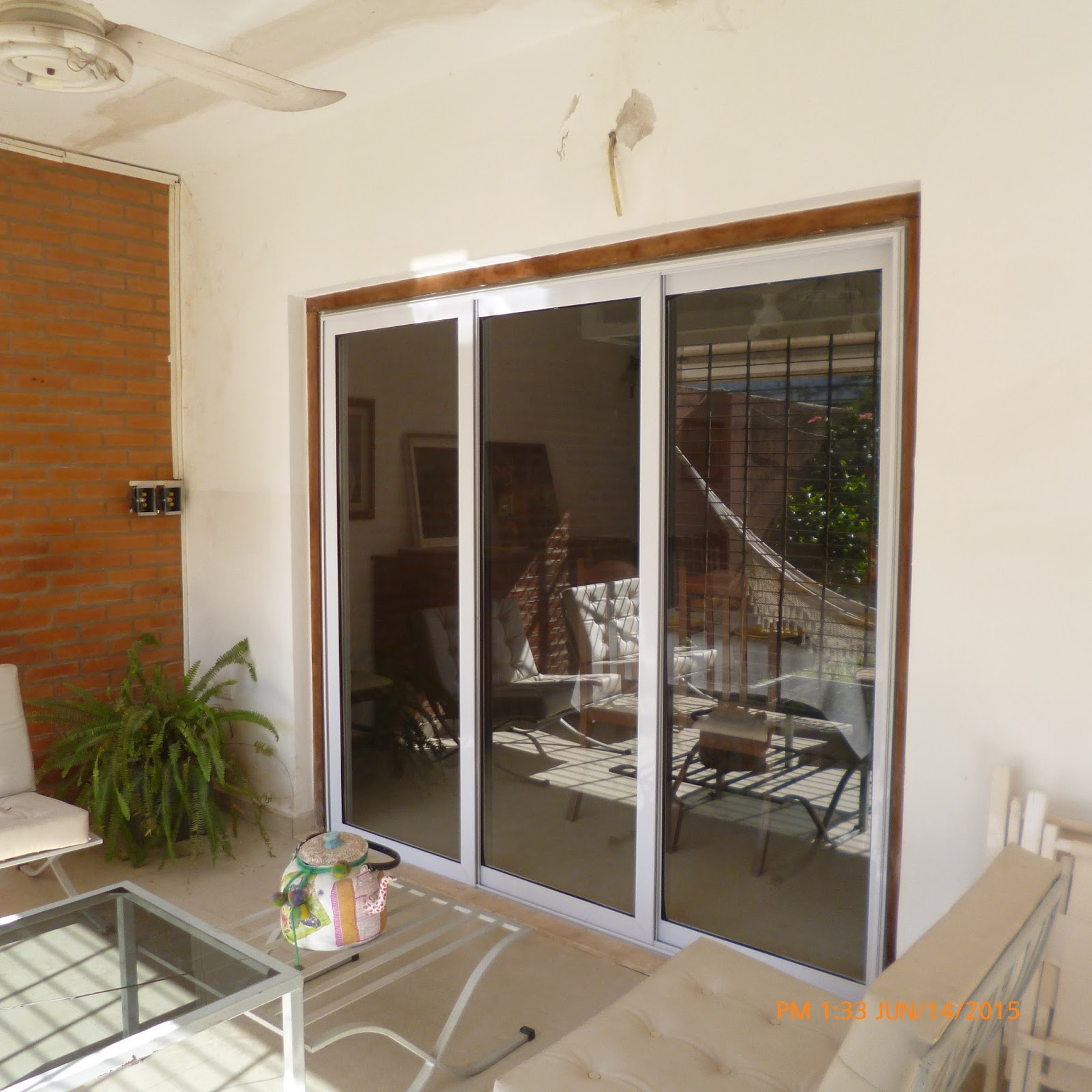 Via-Diseño (Carpintería de Aluminio): Reemplazo de puertas de madera