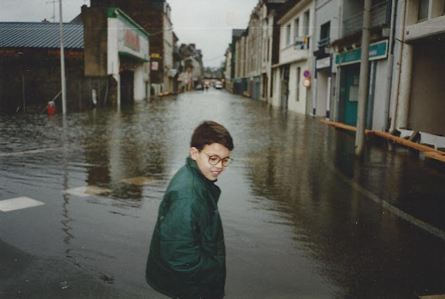 inondations redon en 1995, la vilaine déborde dans la ville