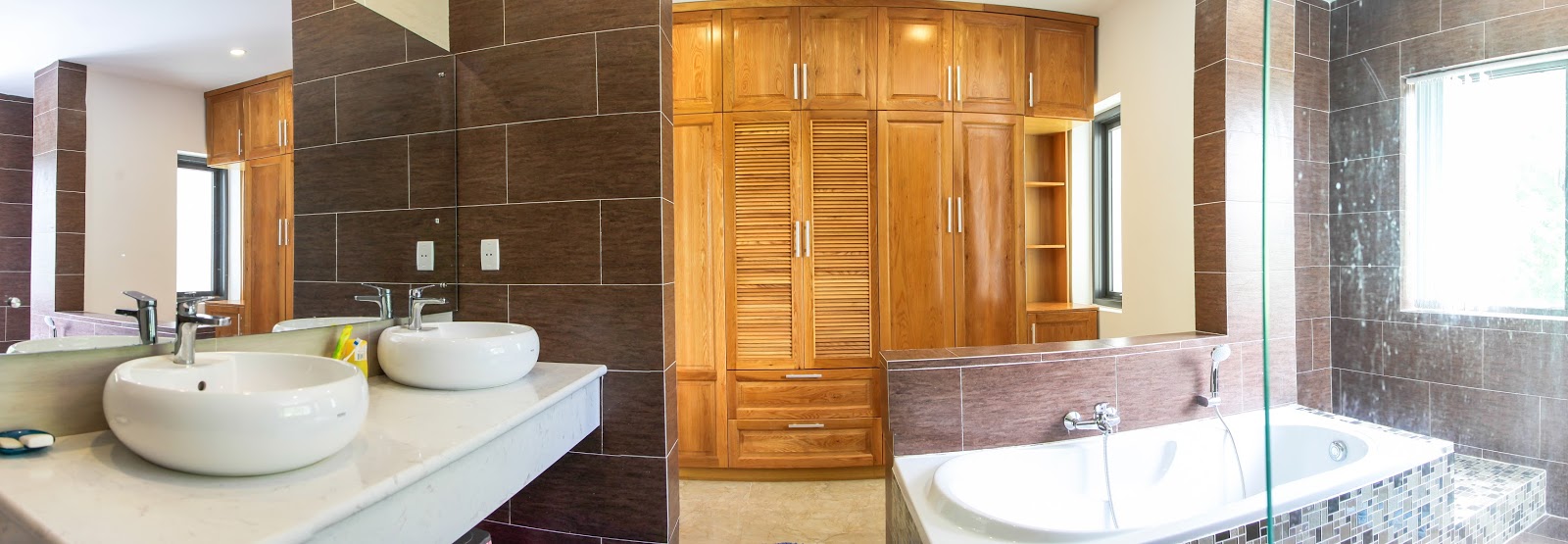 VV.31 EXCLUSIVE OCEAN VIEW VILLA FOR RENT ON HILL FRONT BEACH Villa For Rent