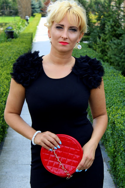 czarna3.jpg