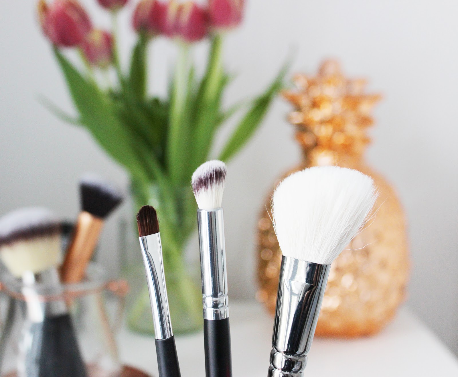5 affordable makeup brushes from Zoeva, Real Techniques, Crownbrush, IT cosmetics