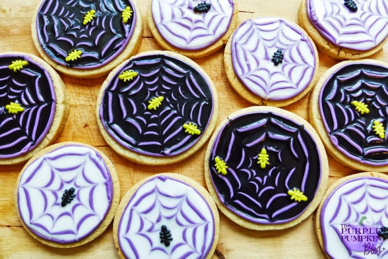 How to make #Halloween Spider Web Cookies
