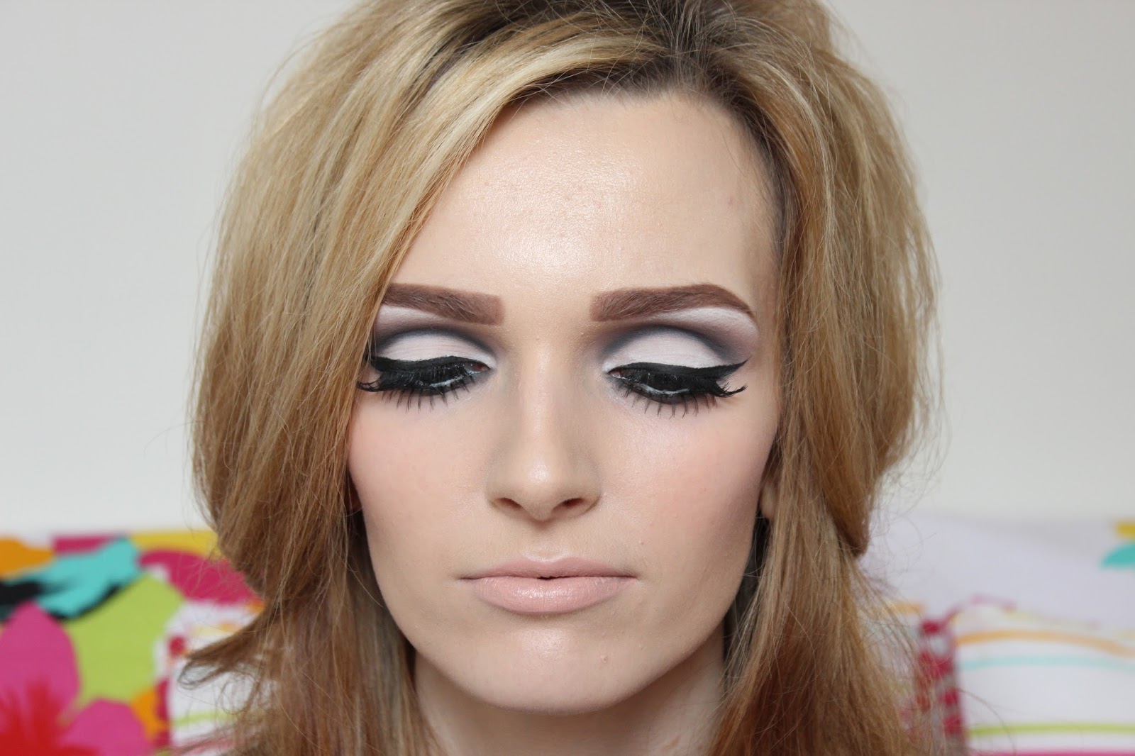 Coleyyyful: A Beauty & Fashion Blog: Modern 1960's Makeup Tutorial