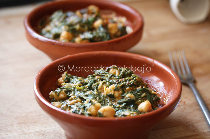 Espinacas con garbanzos, la tapa sevillana por excelencia Mercado