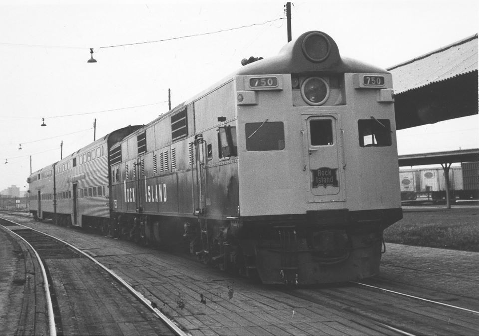 Towns and Nature: Chicago IL Depot: PRR RI NYC NKP Englewood Union