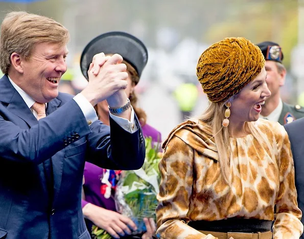 King Willem-Alexander and Queen Maxima of The Netherlands take part in celebrations marking the 200th anniversary of the kingdom on April 25, 2015 in Zwolle, Netherlands.