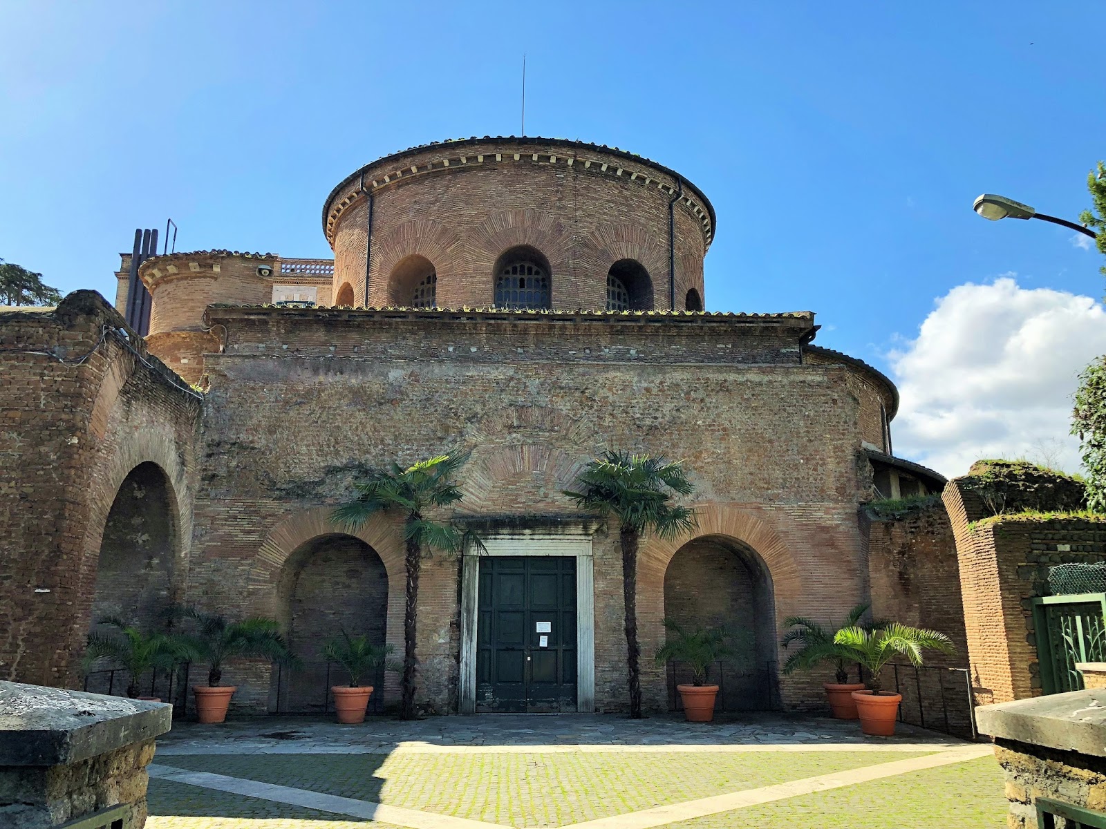 Le Muse ARCHITETTURE DELL'ANTICHITA' Mausoleo di Costantina, meglio