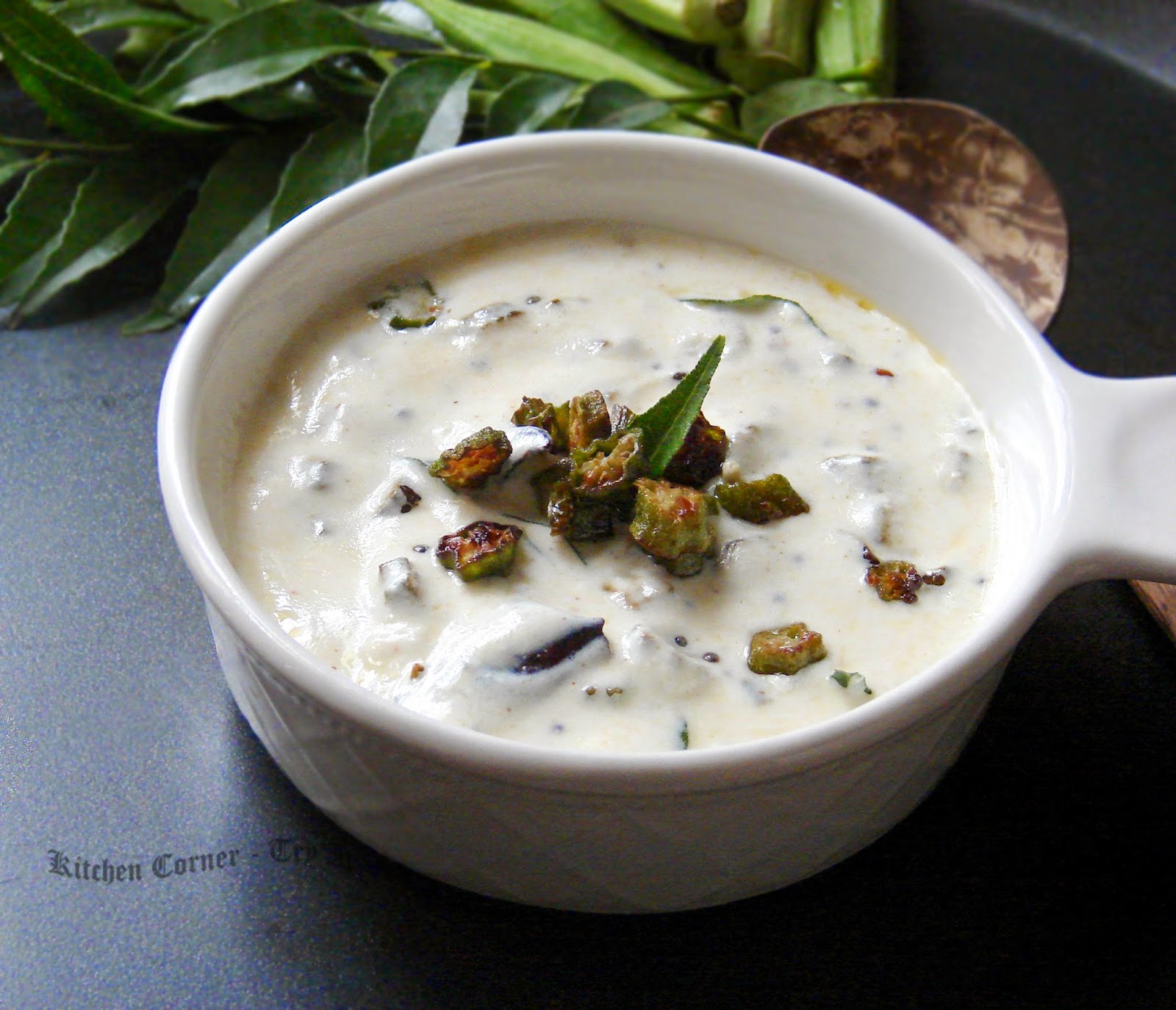 Vendakka/Okra Kichadi