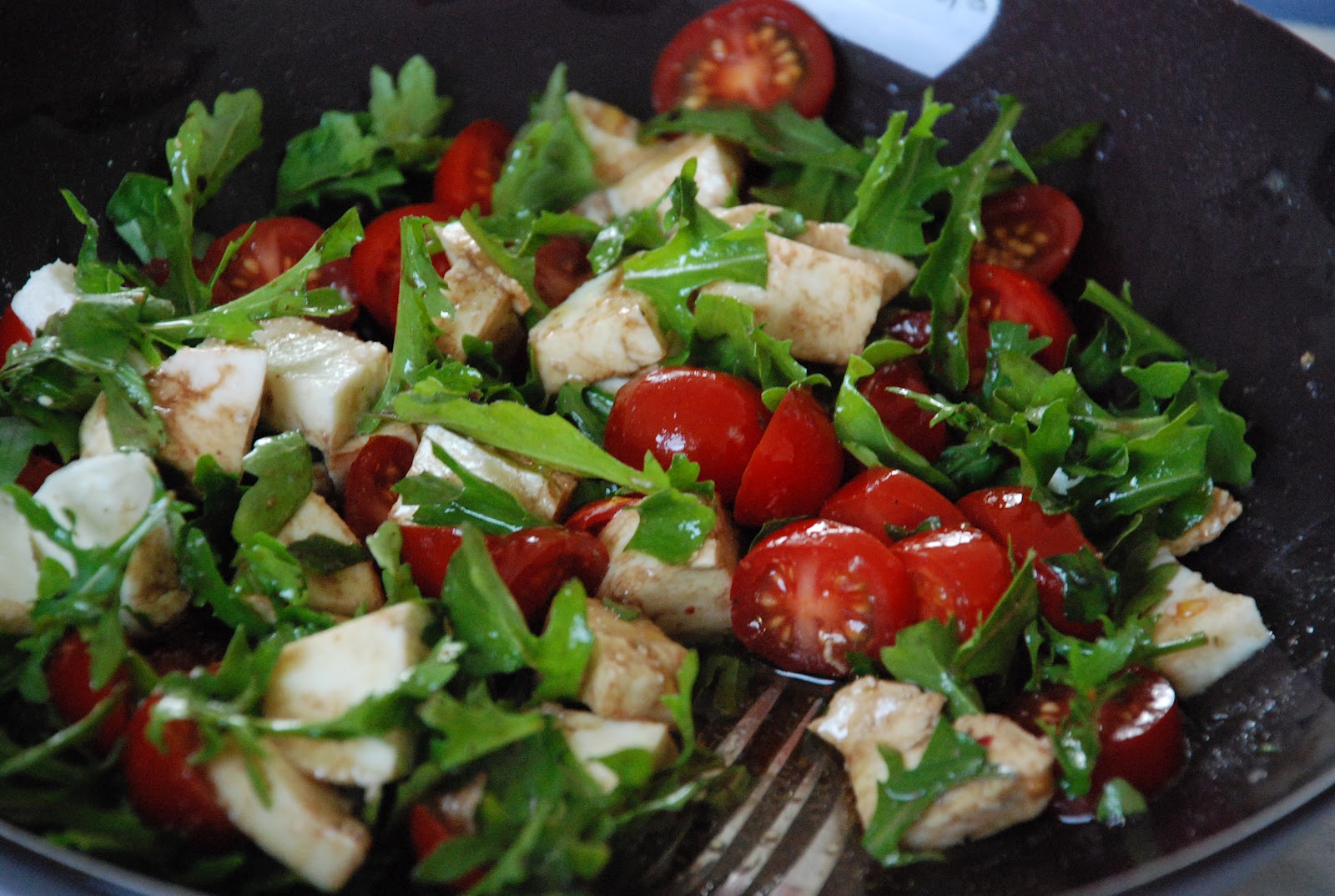 izzlstuff - a blog about stuff: Rucola Tomaten Salat