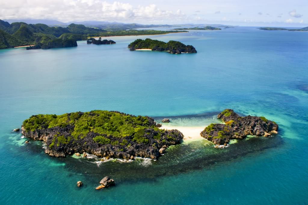 Google island. Остров Парадиз Филиппины. Баско (Филиппины). Caramoan. Caramoan Island logo.