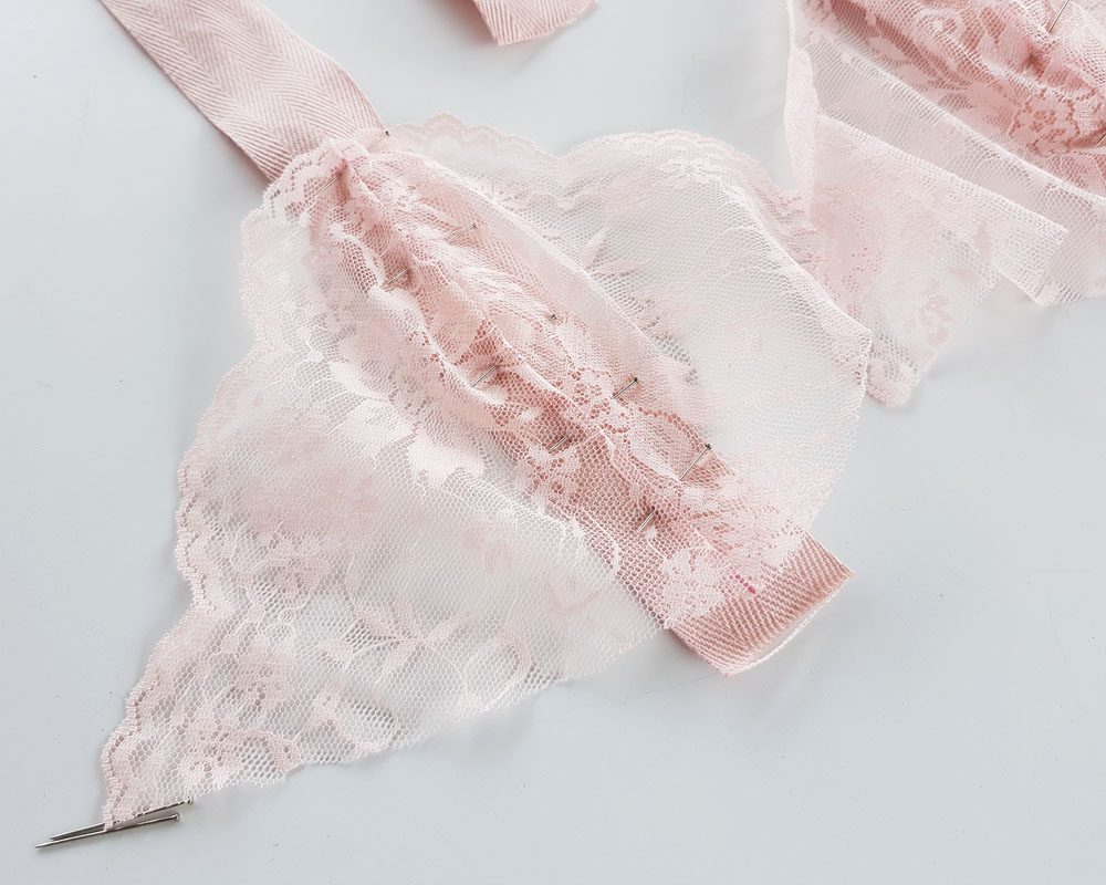 Sew your own Pretty Lace Bralette, Fashion tutorial