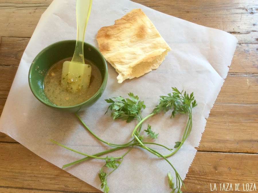 salsa-jurvert-con-un-trozo-de-coca