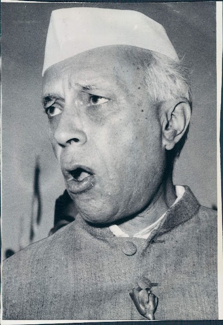 Portrait+of+Indian+Prime+Minister+Jawaharlal+Nehru++-+1958