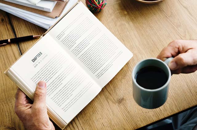 10+ Manfaat Membaca Buku untuk Kehidupan Sehari-hari