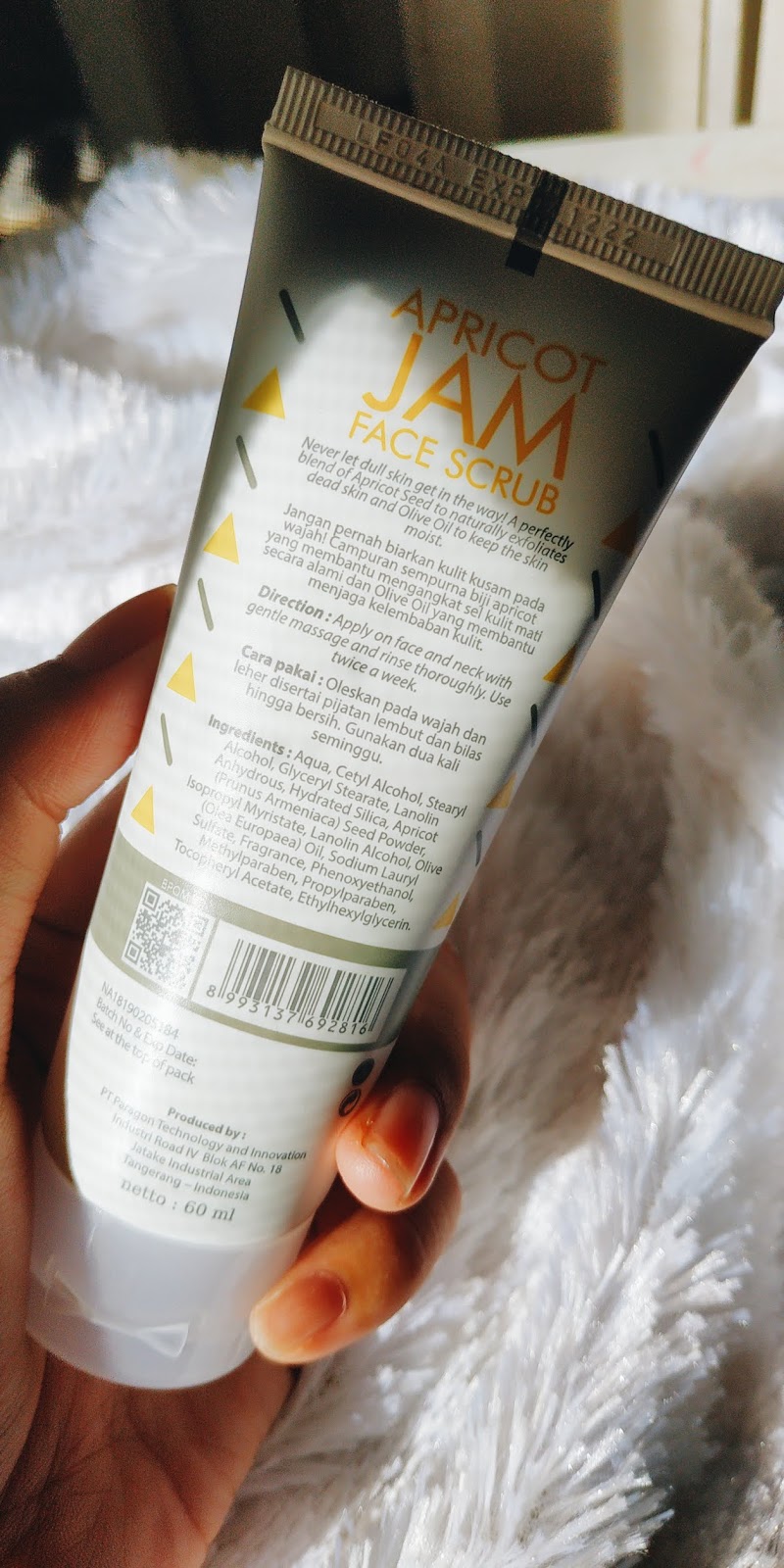 Review Emina Face Scrub Apricot Jam