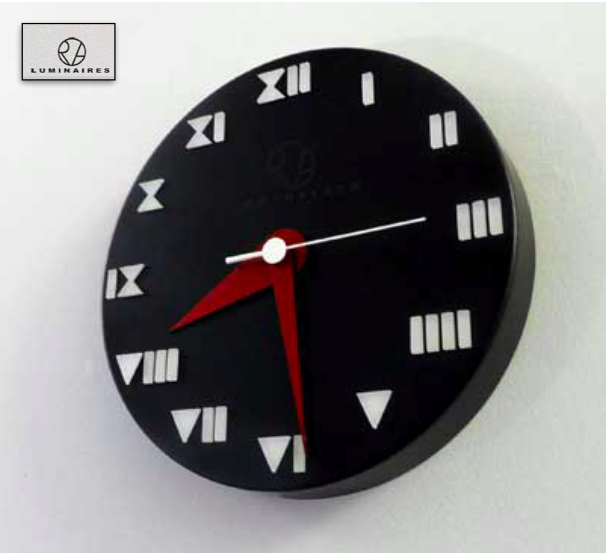 Horloge moderniste