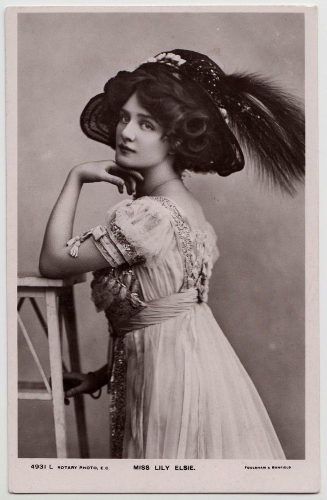 Julia Speaks: BEAUTY | Beauty Through the Ages: 1900s Photograph