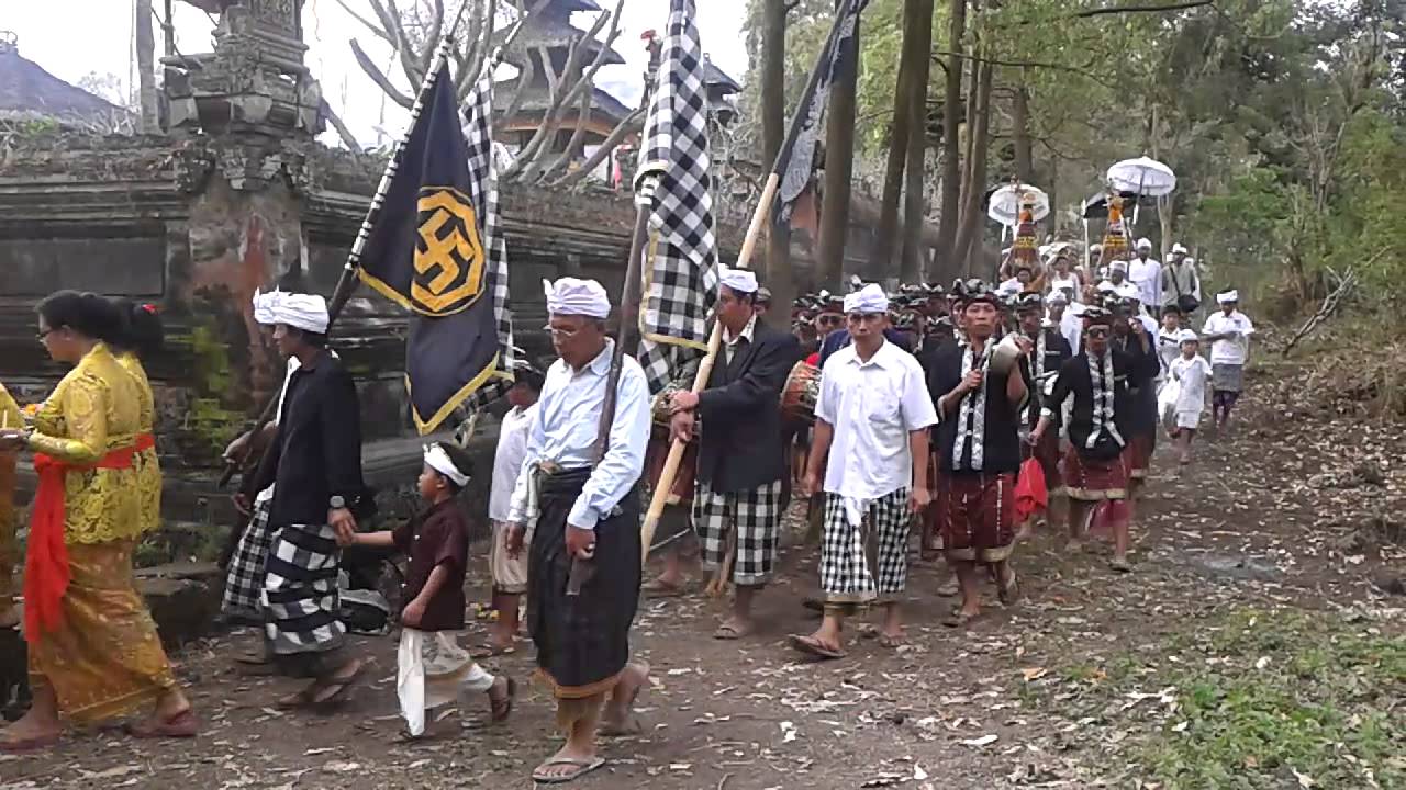 Colek Pamor: sejarah Pura Luhur Batukaru Jejak Kekalahan ...