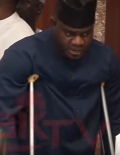 governor yahaya bello crutches