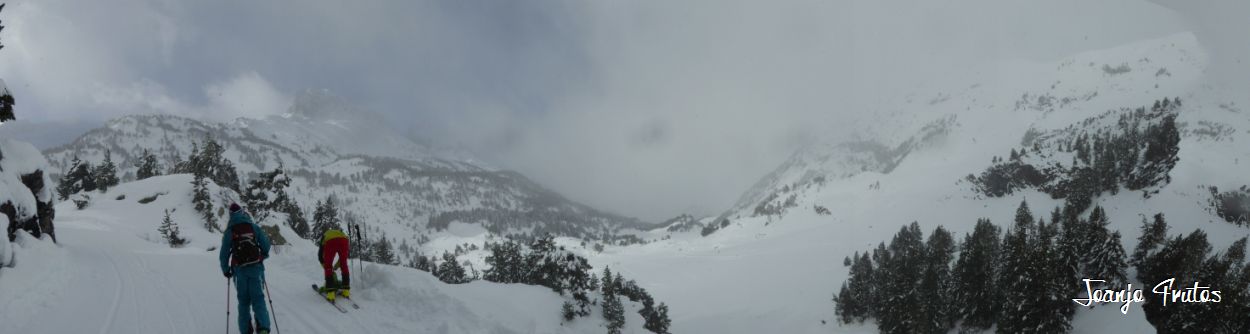 Salida de amigos por La Renclusa con muy buena nieve