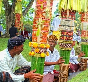 Wayan Suyasa: Banten Jerimpen