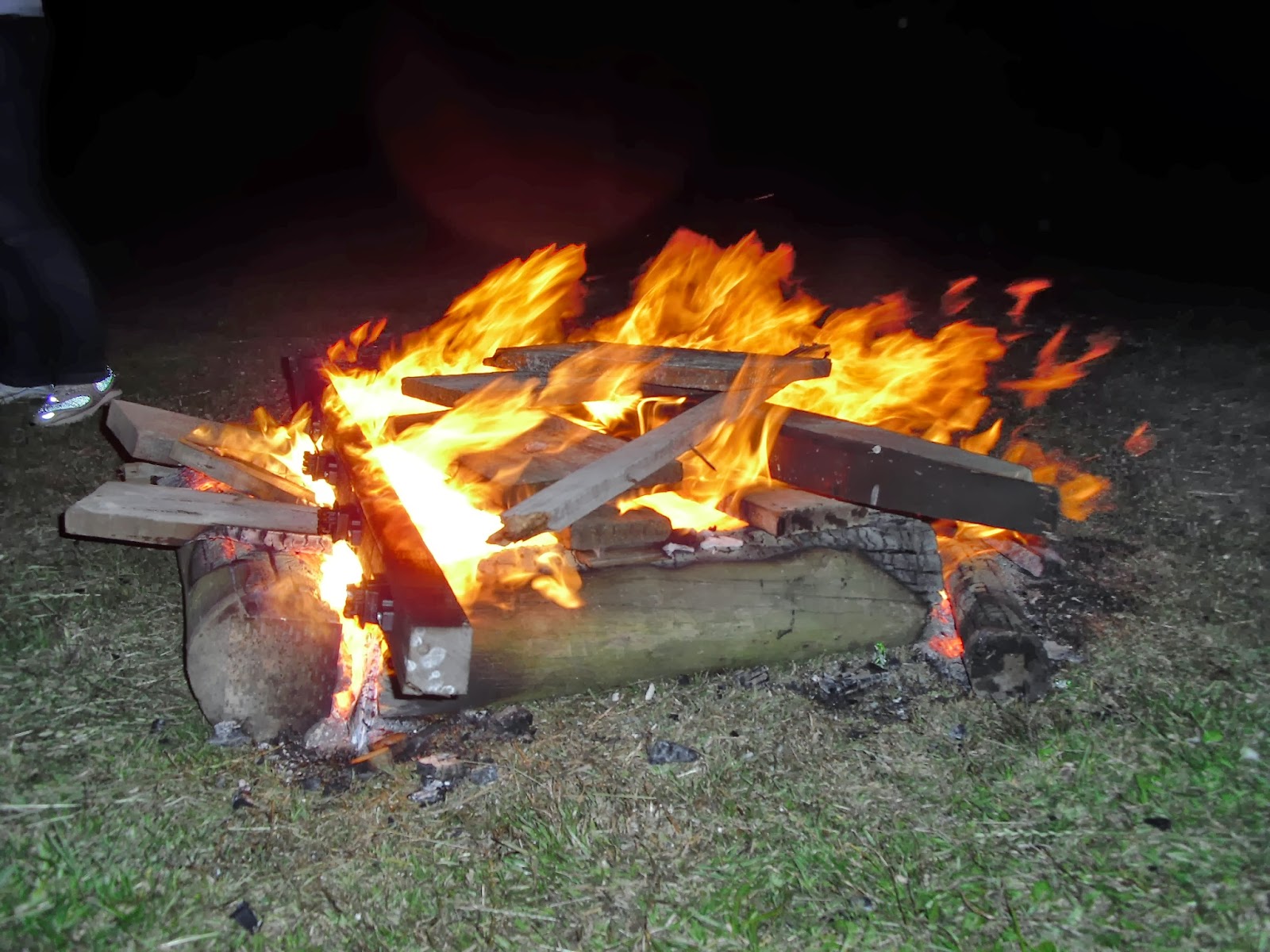 Ideias para as Moças SUD: Ideia para acampamento: batata assada na fogueira