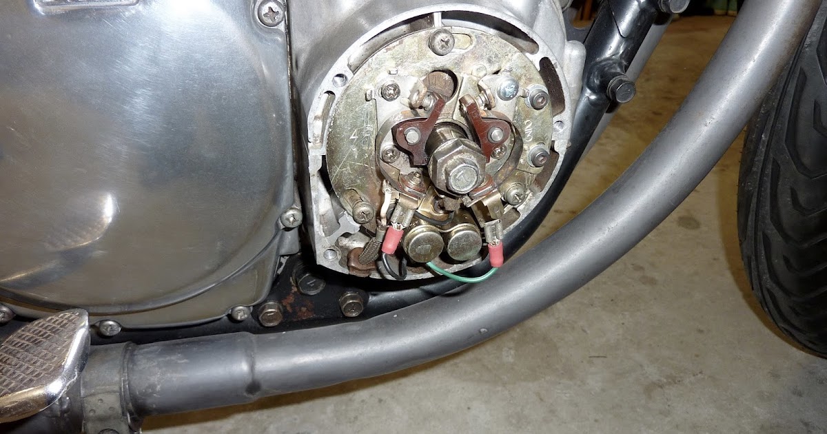 BikeTech7 GS550 Fitting New Points and Condensers.