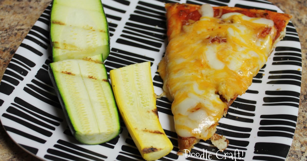 Doodlecraft homemade freezer pizza crust 