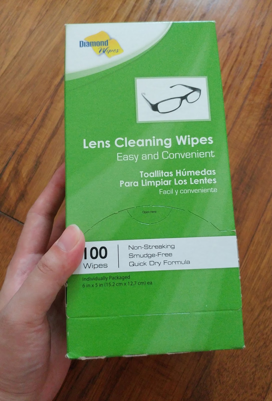 The Roving Reviewer Drop Box Lens Cleaning Wipes 100ct Review