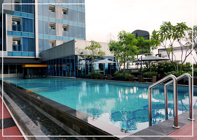 Hotel dengan fasilitas kolam renang outdoor hotel+dekat+bandara+halim