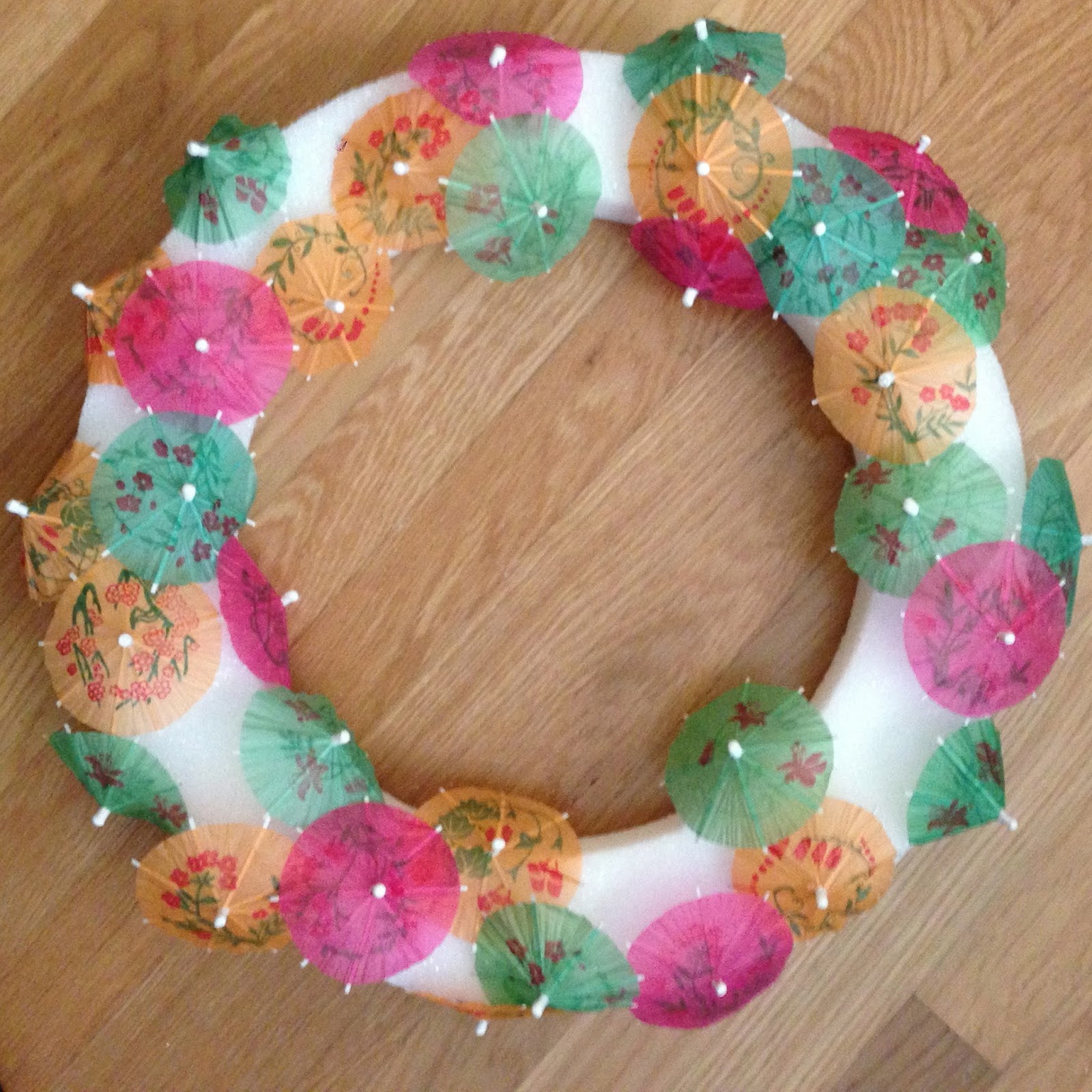 Mrs Crafty Adams How to Make a Paper Umbrella Wreath