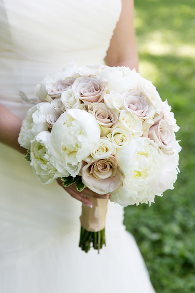 Bouquet Flower Flowers To Hold 2217063 Weddbook