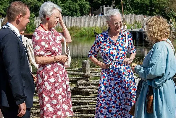 Queen Margrethe visited Ribe Viking Center. Princess Benedikte made a special visit to Jacob A. Riis Museum. holiday at the castle in Gråsten