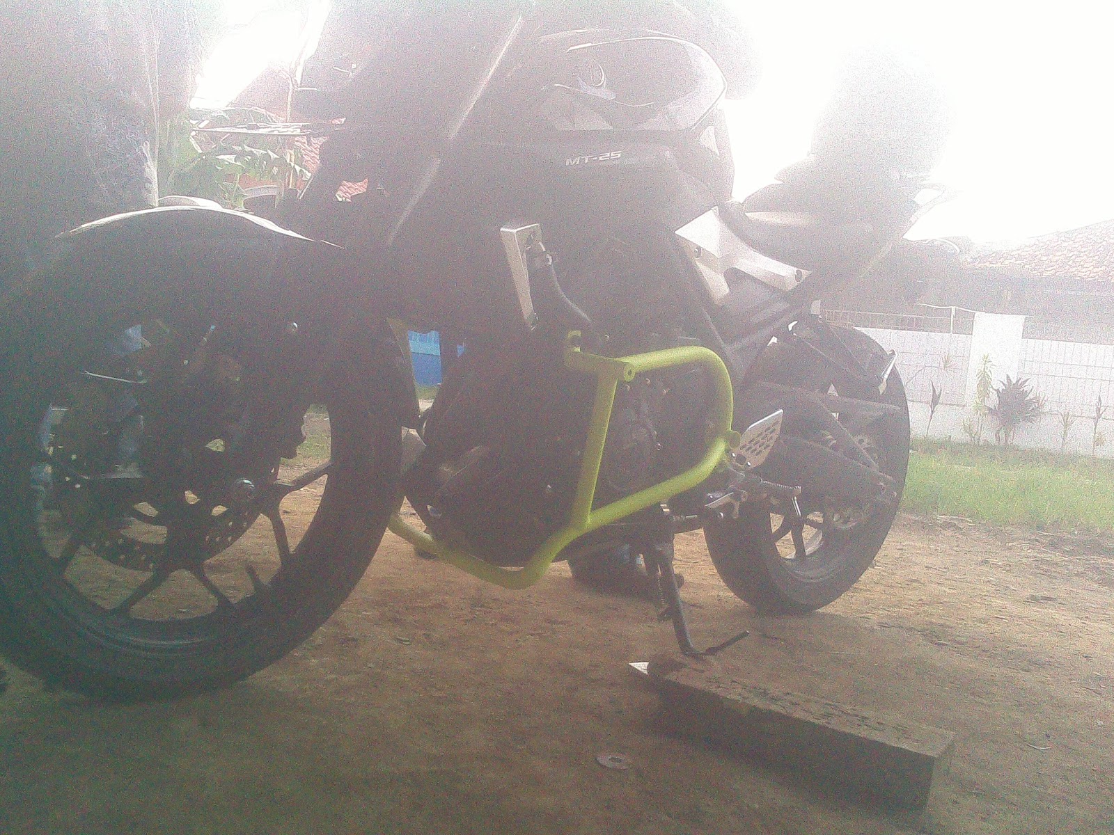 CUSTOM ENGINE GUARD,CRASH BAR,TUBULAR,SIDE GUARD,ENGINE COVER,BREKET