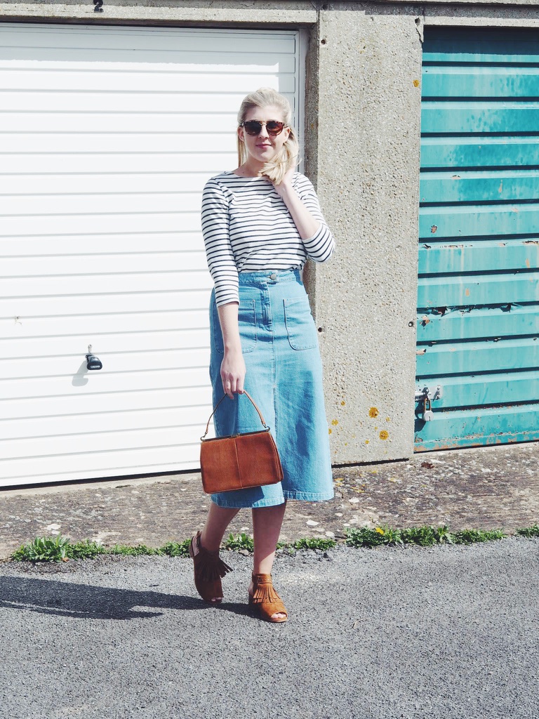 denimmidiskirt, asosdenimmidiskirt, asosdenimskirt, wiw, whatimwearing, asseenonme, ootd, outfitoftheday, vintagebag, boohoo, joules, stripedstop, joulesstripedtop, primark, primarksunglasses, fbloggers, fashionpost, outfitpost