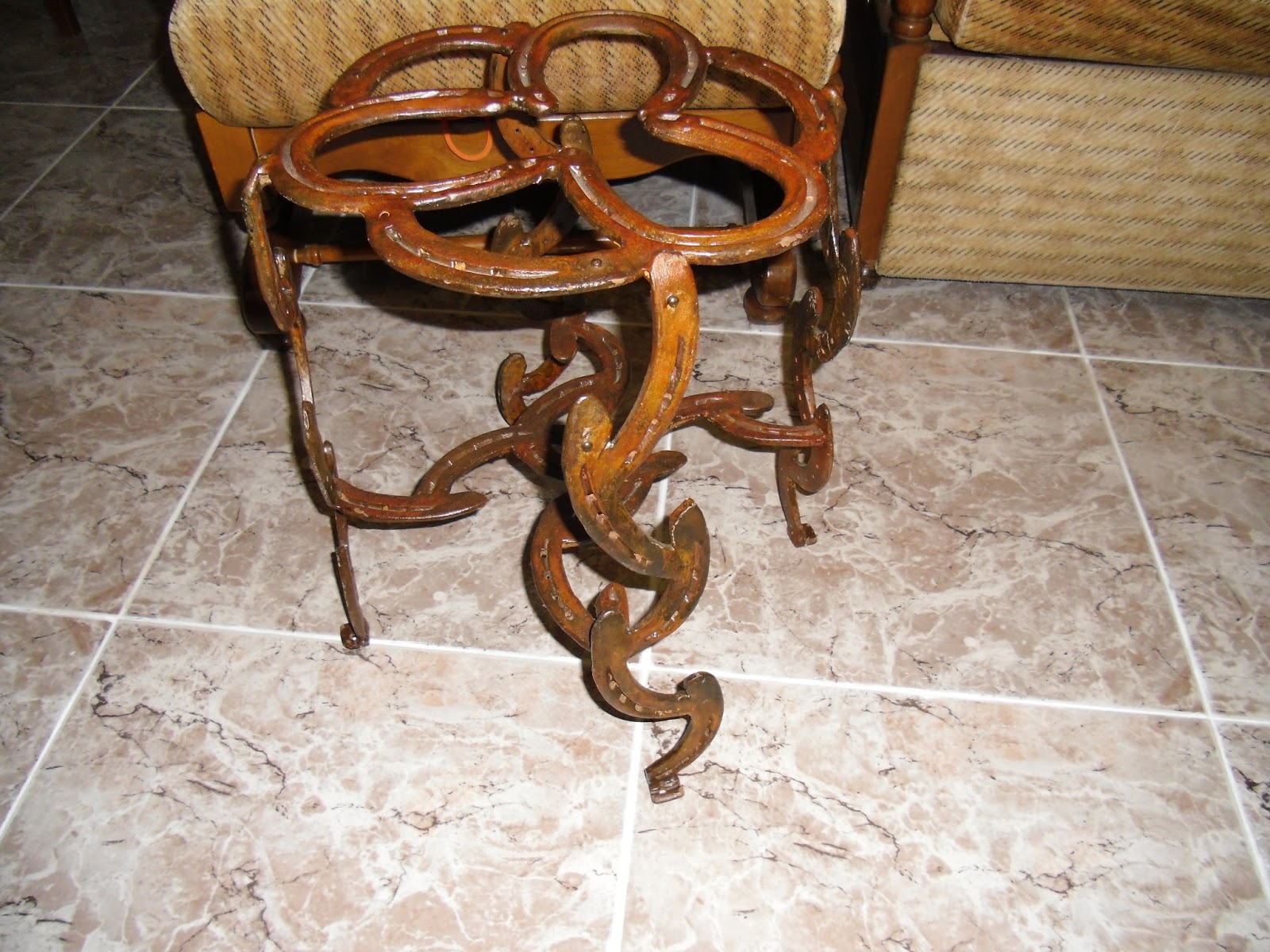 Decoración rústica con herraduras