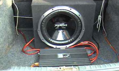 turn on subsonic filter sealed box on car amp