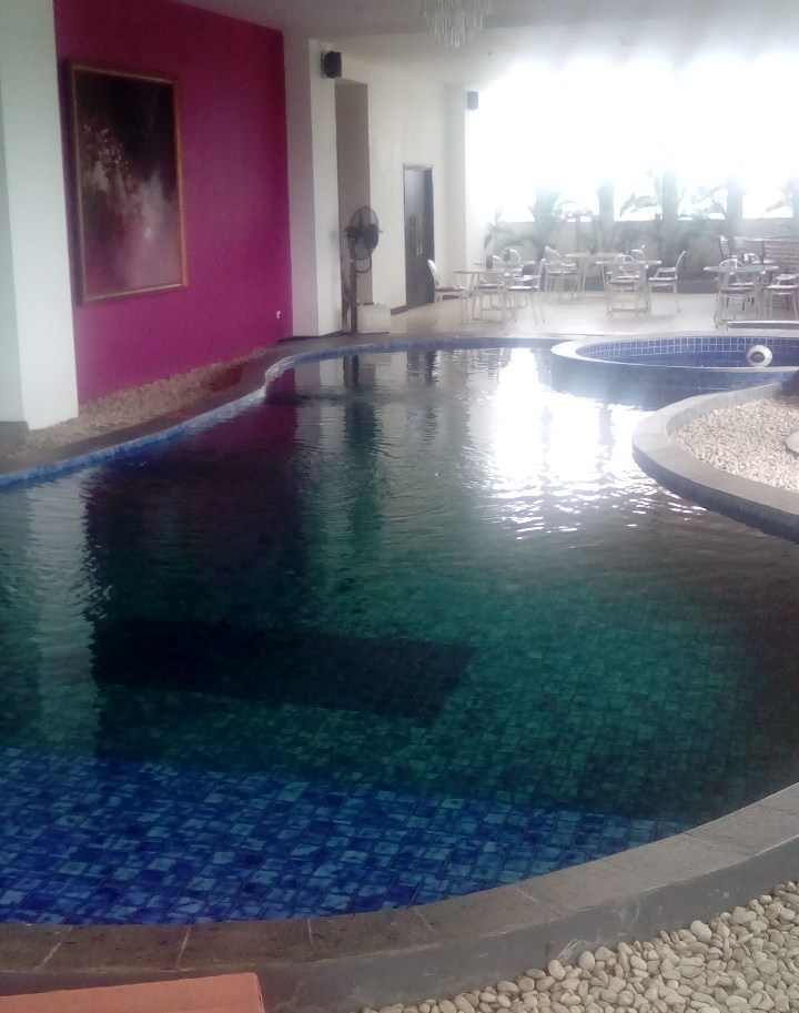 Bogor Photo Kolam Renang Hotel Amaroossa Bogor