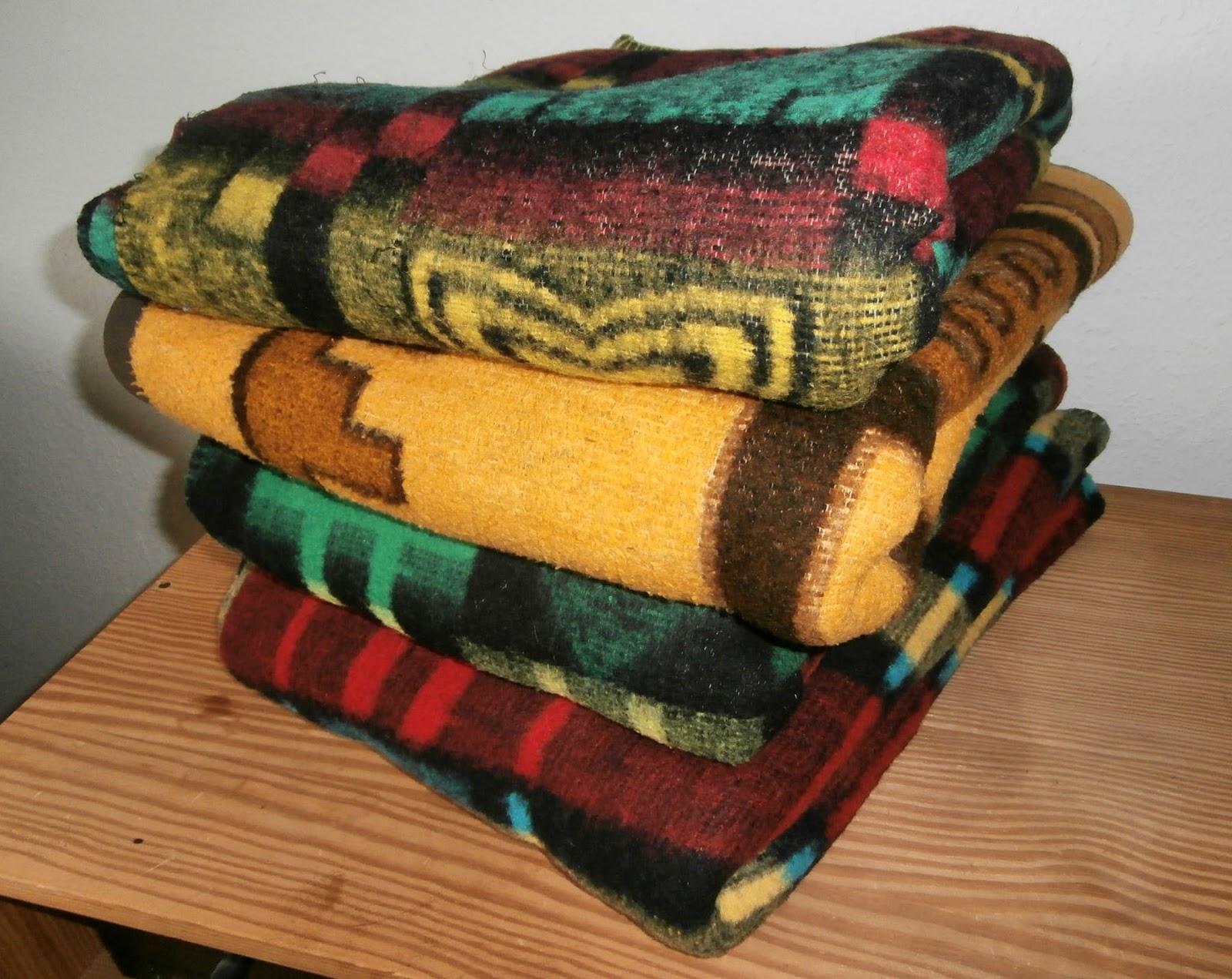 Vintage Retro Blankets Museum Blankets from the '50s, '60s and '70s