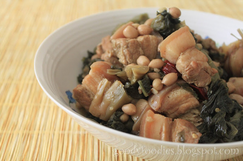 GoodyFoodies I cooked Chinese mui choy chu yok (braised pork belly