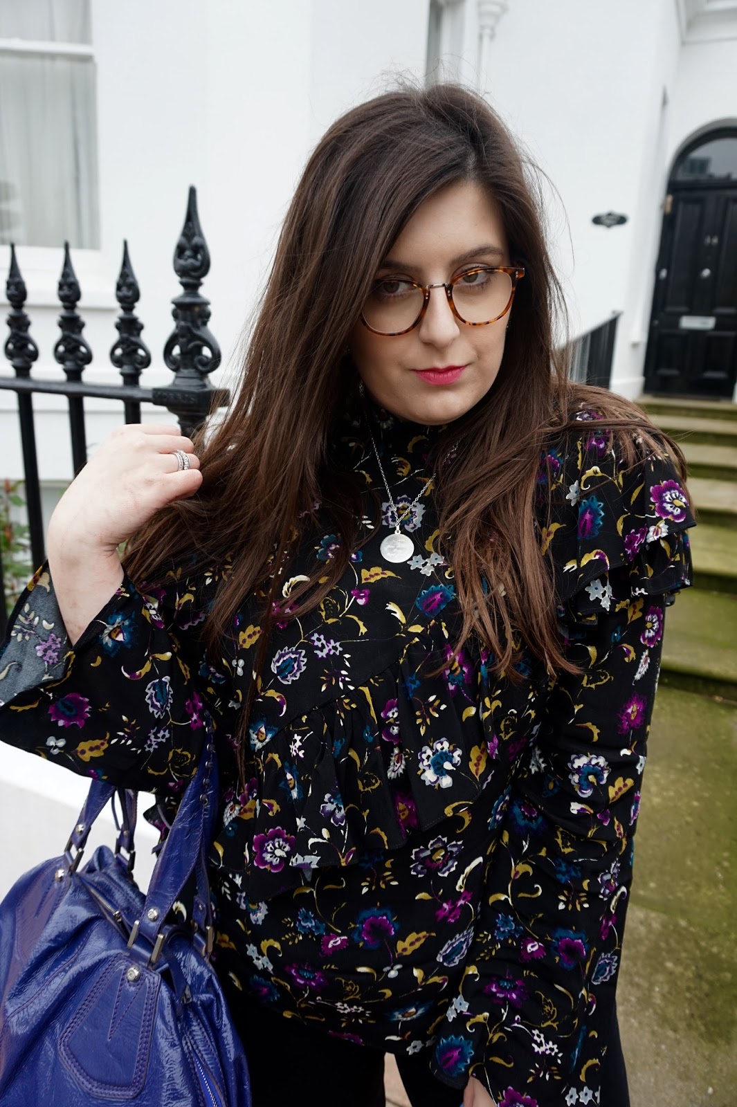 why do so many people wear glasses