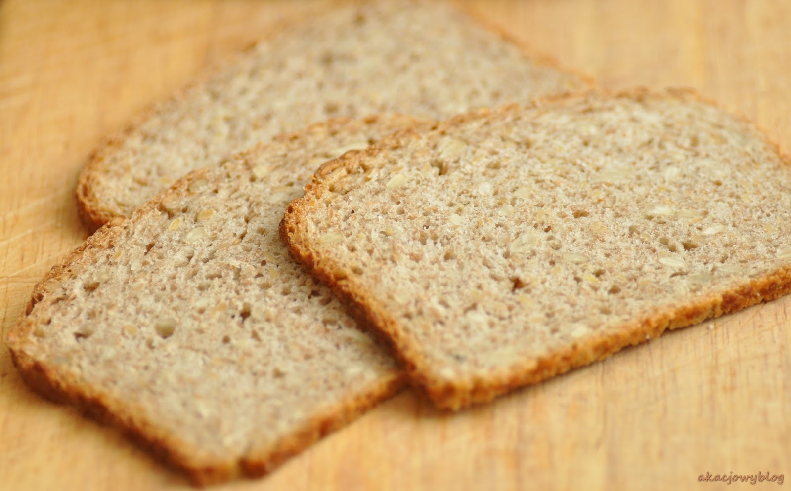 Nasze najlepsze chleby - pszenny na żytnim zakwasie i pytlowy. 