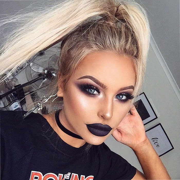 Would You Like to Show Off Your Dark Side With A Vampy Makeup? - Makeup