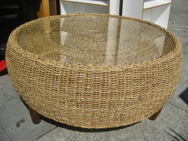 Rattan table – many great examples!