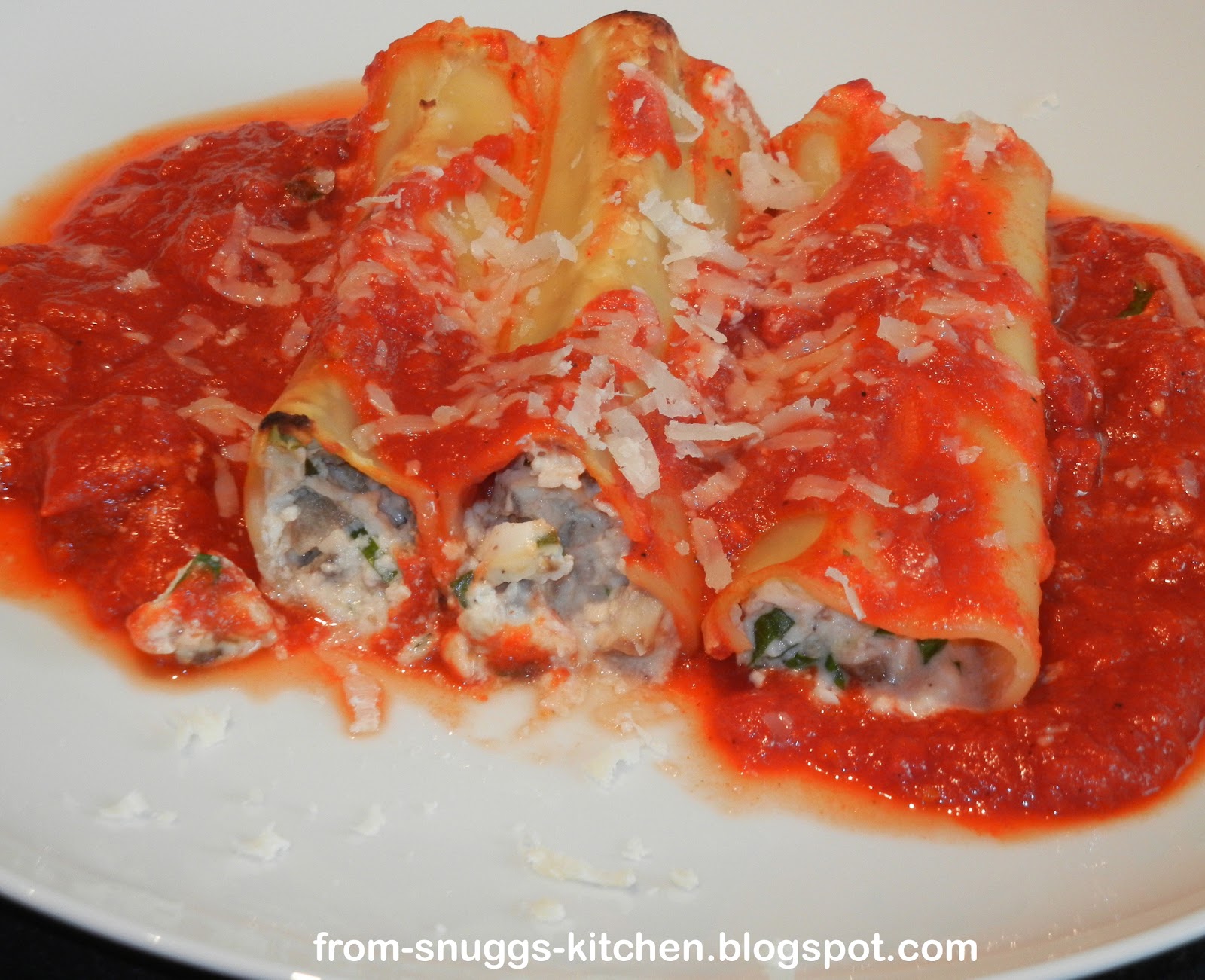 Cannelloni mit Ricotta-Champignon-Bärlauch Füllung - From-Snuggs-Kitchen